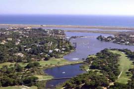 Modern luxurious hotel apartment living in Quinta do Lago