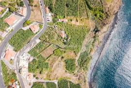 Exclusive Land in First Line of Construction – Ribeira Brava Exclusive Land in First Line of Construction – Ribeira Brava