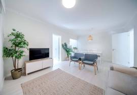 2 Bedroom Apartment | Annual Rental| Quarteira