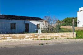 Ruin | Olhos de Água | Close to the beach Ruin | Olhos de Água | Close to the beach