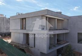 M4 Modern villa with garage and swimming pool