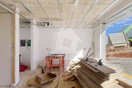 M4 Modern villa with garage and swimming pool