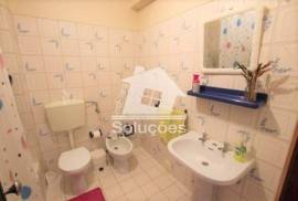 Large 3 bedroom apartment furnished and equipped