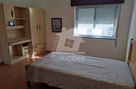 Large 3 bedroom apartment furnished and equipped