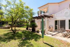3 Bedroom Villa with Private Pool and Garden 3 Bedroom Villa with Private Pool and Garden