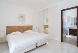 3 Bedroom Villa with Private Pool and Garden 3 Bedroom Villa with Private Pool and Garden