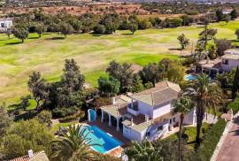 3 Bedroom Villa with Private Pool and Garden 3 Bedroom Villa with Private Pool and Garden