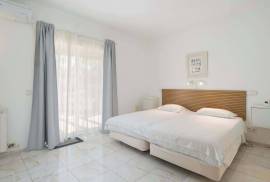 3 Bedroom Villa with Private Pool and Garden 3 Bedroom Villa with Private Pool and Garden