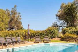 3 Bedroom Villa with Private Pool and Garden 3 Bedroom Villa with Private Pool and Garden