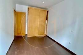 2 bedroom apartment in Rua das Doze Casas.