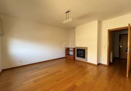 2+1 bedroom apartment for rent in Matosinhos Sul