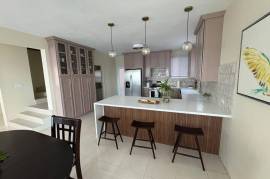 RH-276 2-Bed 2.5-Bath Standalone Home, George's Northside