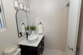 RH-276 2-Bed 2.5-Bath Standalone Home, George's Northside