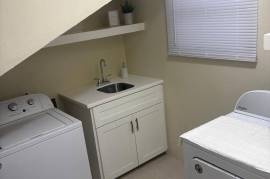 RH-276 2-Bed 2.5-Bath Standalone Home, George's Northside