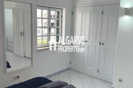 Two bedroom townhouse close to the beach and all amenities in Vilamoura, Algarve