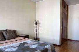 Large and Bright 3 Bedroom Apartment with Parking Space on Avenida Fernão de Magalhães, Porto Large and Bright 3 Bedroom Apartment with Parking Space on Avenida Fernão de Magalhães, Porto