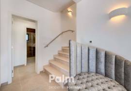 Renovated 4-Bedroom Villa | Heated Pool & Sea Views | Carvoeiro