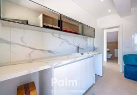 Renovated 4-Bedroom Villa | Heated Pool & Sea Views | Carvoeiro