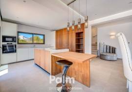 Renovated 4-Bedroom Villa | Heated Pool & Sea Views | Carvoeiro