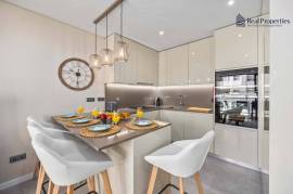 Modern 1 bedroom apartment in Quarteira, 80 m from the sea