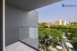 Modern 1 bedroom apartment in Quarteira, 80 m from the sea