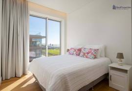 Luxury 4-Bedroom Apartment on the Seafront