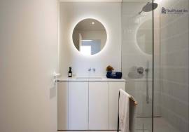 Luxury 4-Bedroom Apartment on the Seafront