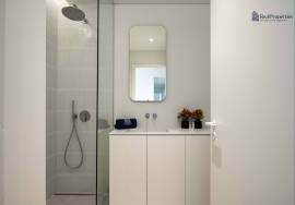 Luxury 4-Bedroom Apartment on the Seafront