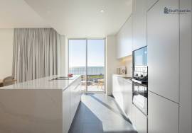 Luxury 4-Bedroom Apartment on the Seafront