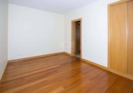 3 Bedroom Apartment | Private Condominium Páteo Sá Miranda | Alto de Sto. Amaro | Alcântara