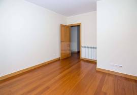 3 Bedroom Apartment | Private Condominium Páteo Sá Miranda | Alto de Sto. Amaro | Alcântara