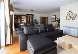 3 Bedroom Apartment | Private Condominium Páteo Sá Miranda | Alto de Sto. Amaro | Alcântara