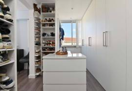 House T3+1 | Attic & Basement | Refurbished | Outdoor Patio | Mulberry | Estoril