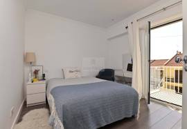 House T3+1 | Attic & Basement | Refurbished | Outdoor Patio | Mulberry | Estoril