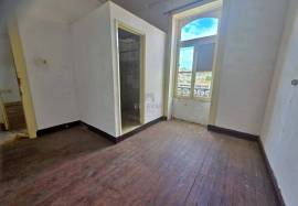 BUILDING IN THE CENTER OF FUNCHAL