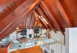 Tavira – Stylish 1+1 bedroom apartment with mezzanine in historic centre.