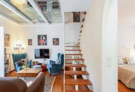 Tavira – Stylish 1+1 bedroom apartment with mezzanine in historic centre.