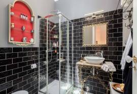 Tavira – Stylish 1+1 bedroom apartment with mezzanine in historic centre.