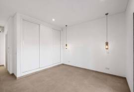 Carvoeiro – Renovated 4-Bedroom Villa with Private Heated Pool and Sea Views