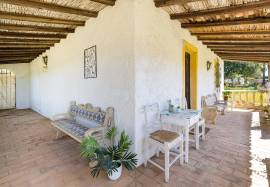 Almancil – Prime plot with approved villa project with pool, walking distance to amenities