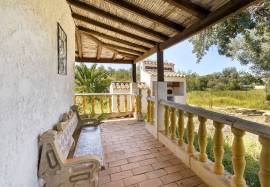 Almancil – Prime plot with approved villa project with pool, walking distance to amenities