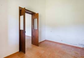 Almancil – Prime plot with approved villa project with pool, walking distance to amenities