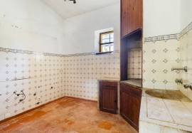 Almancil – Prime plot with approved villa project with pool, walking distance to amenities