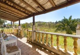 Almancil – Prime plot with approved villa project with pool, walking distance to amenities