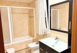 Sale and rental of a flat in Campello (Alicante).