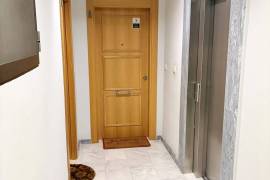 Sale and rental of a flat in Campello (Alicante).