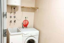 Sale and rental of a flat in Campello (Alicante).