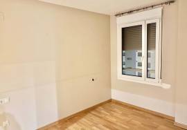 Sale and rental of a flat in Campello (Alicante).