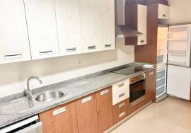 Sale and rental of a flat in Campello (Alicante).