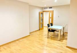 Sale and rental of a flat in Campello (Alicante).